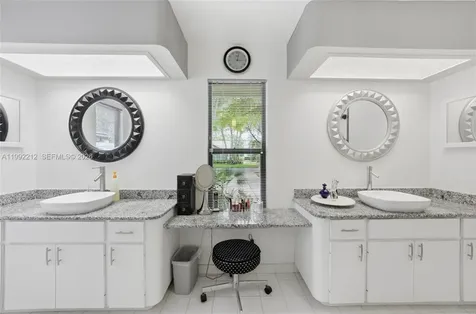 18546 Lake Bend Drive Jupiter FL 33458