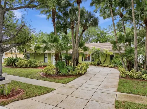 18546 Lake Bend Drive Jupiter FL 33458