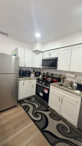 673 W 30th Street Hialeah FL 33012