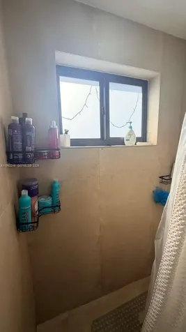 673 W 30th Street Hialeah FL 33012