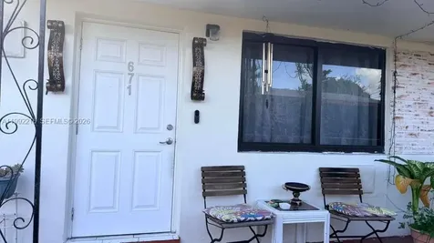 673 W 30th Street Hialeah FL 33012