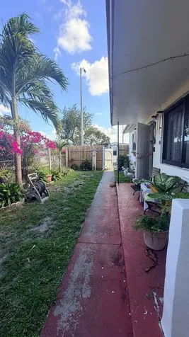 673 W 30th Street Hialeah FL 33012