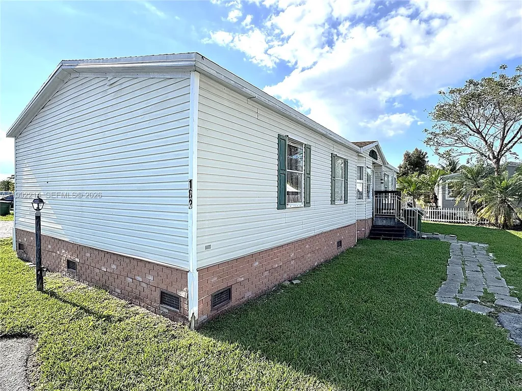 220 NE 12th Avenue #182 Homestead FL 33030