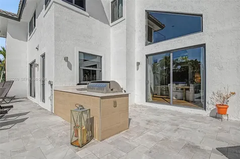 17504 SW 12th Street Pembroke Pines FL 33029