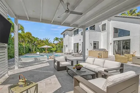 17504 SW 12th Street Pembroke Pines FL 33029