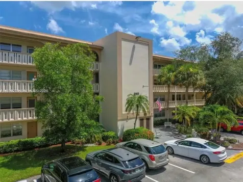 2402 Antigua Circle Coconut Creek FL 33066