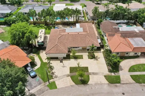 3350 N 40th Street Hollywood FL 33021