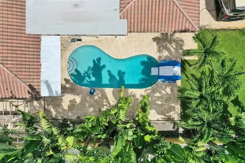 3350 N 40th Street Hollywood FL 33021