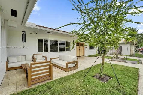 3350 N 40th Street Hollywood FL 33021