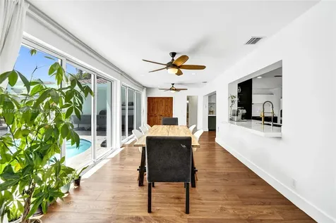 3350 N 40th Street Hollywood FL 33021