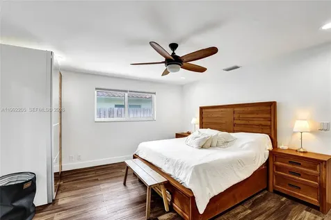 3350 N 40th Street Hollywood FL 33021