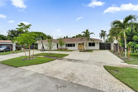 3350 N 40th Street Hollywood FL 33021