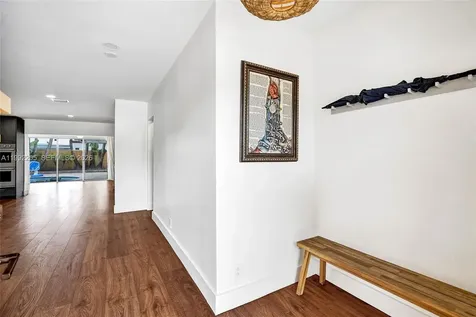 3350 N 40th Street Hollywood FL 33021