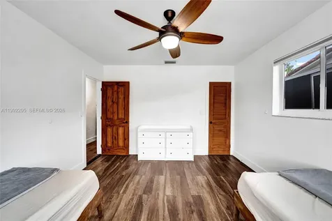 3350 N 40th Street Hollywood FL 33021