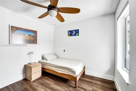 3350 N 40th Street Hollywood FL 33021