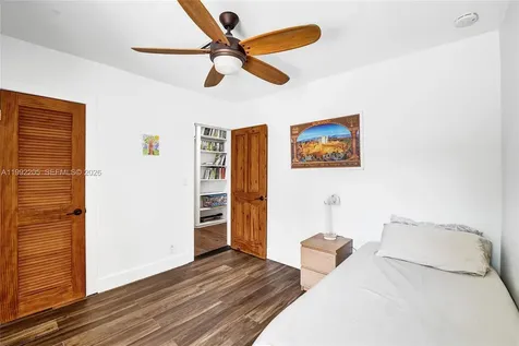 3350 N 40th Street Hollywood FL 33021