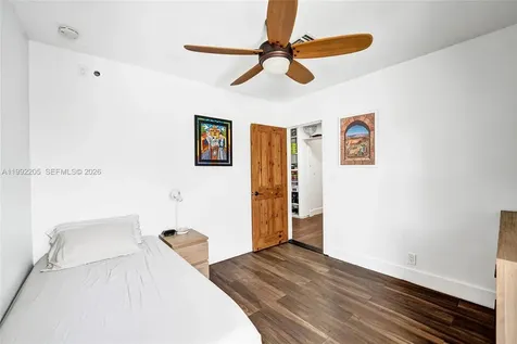 3350 N 40th Street Hollywood FL 33021