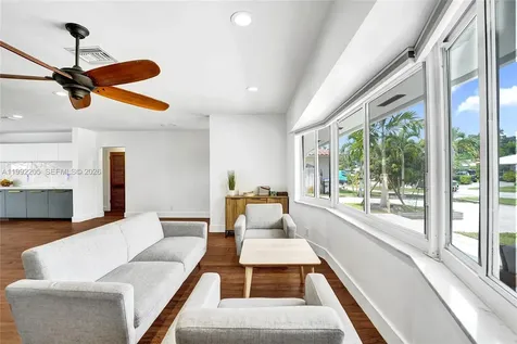 3350 N 40th Street Hollywood FL 33021