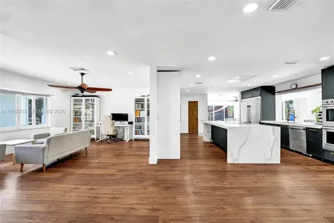 3350 N 40th Street Hollywood FL 33021