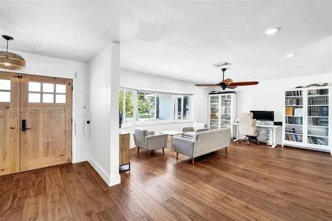 3350 N 40th Street Hollywood FL 33021