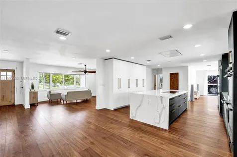 3350 N 40th Street Hollywood FL 33021