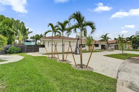 3350 N 40th Street Hollywood FL 33021
