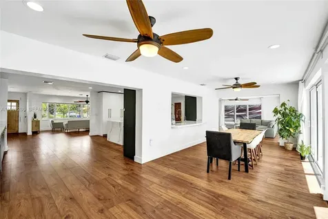 3350 N 40th Street Hollywood FL 33021