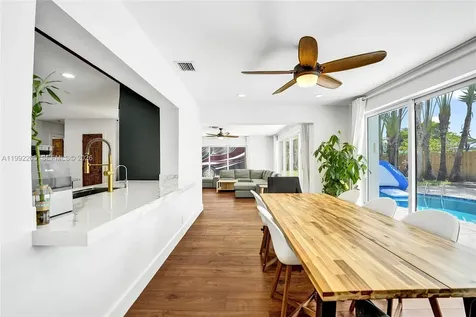 3350 N 40th Street Hollywood FL 33021