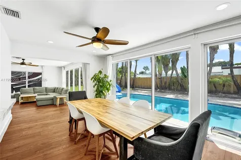 3350 N 40th Street Hollywood FL 33021