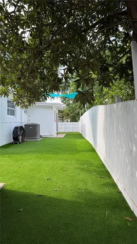 181 NE 121st Street North Miami FL 33161