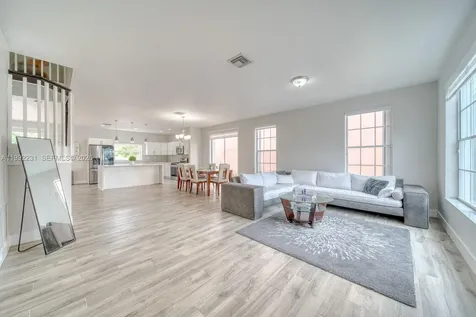 15261 SW 108th Terrace Miami FL 33196