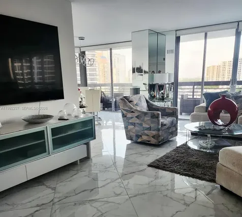 3500 Mystic Pointe Drive Aventura FL 33180