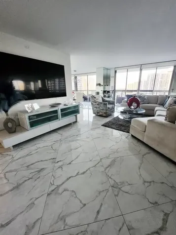 3500 Mystic Pointe Drive Aventura FL 33180