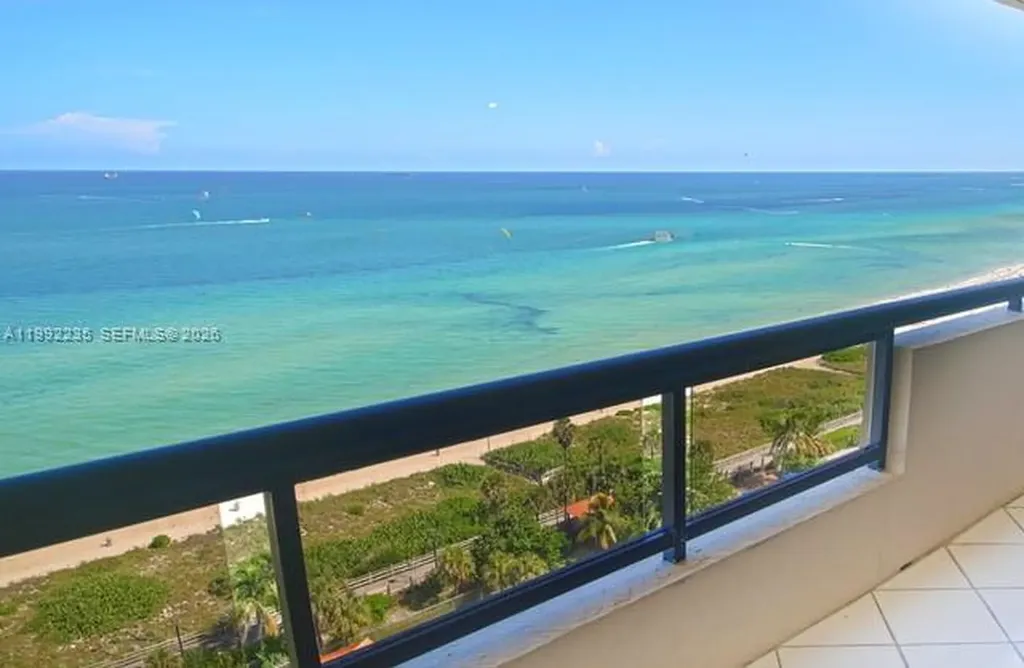 2555 Collins Avenue Miami Beach FL 33140