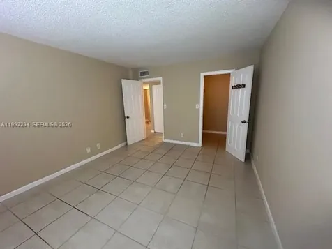 9001 SW 77 Avenue Miami FL 33156