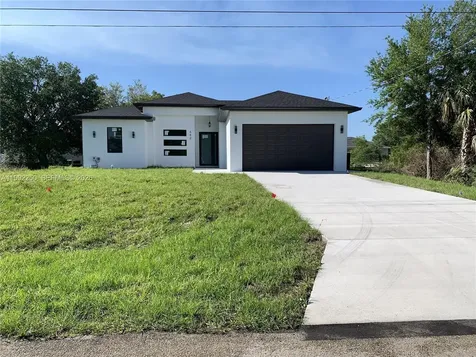 442 Redwing Street Lehigh Acres FL 33974