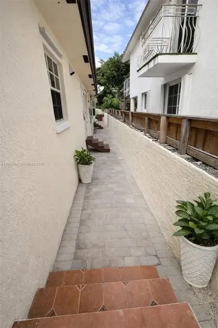 2471 NW 18th Terrace Miami FL 33125