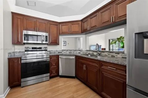 4 Via De Casas Sur Boynton Beach FL 33426