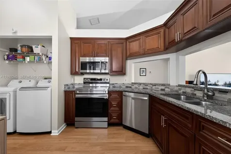 4 Via De Casas Sur Boynton Beach FL 33426