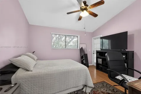 4 Via De Casas Sur Boynton Beach FL 33426