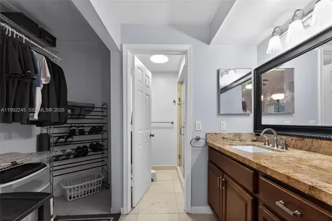4 Via De Casas Sur Boynton Beach FL 33426