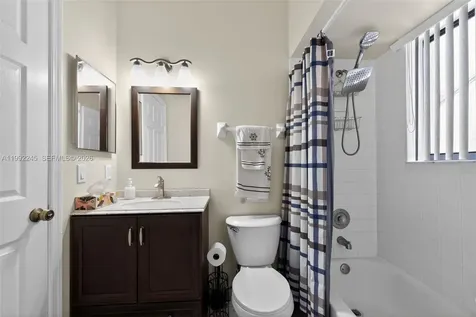 4 Via De Casas Sur Boynton Beach FL 33426