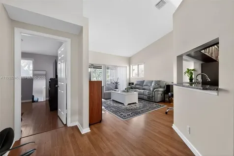 4 Via De Casas Sur Boynton Beach FL 33426