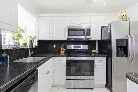 2651 E Sunrise Lakes Drive Sunrise FL 33322