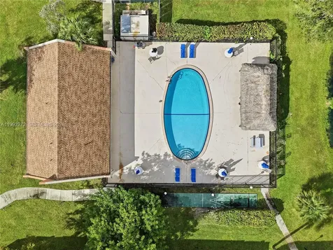 2651 E Sunrise Lakes Drive Sunrise FL 33322