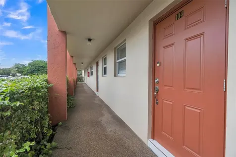 2651 E Sunrise Lakes Drive Sunrise FL 33322