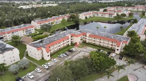 2651 E Sunrise Lakes Drive Sunrise FL 33322