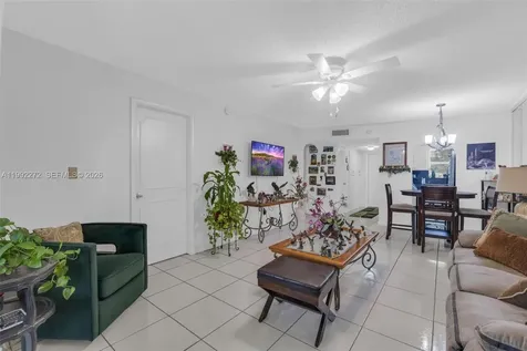 2651 E Sunrise Lakes Drive Sunrise FL 33322