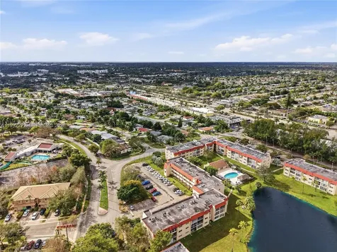2651 E Sunrise Lakes Drive Sunrise FL 33322
