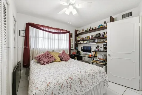 2651 E Sunrise Lakes Drive Sunrise FL 33322